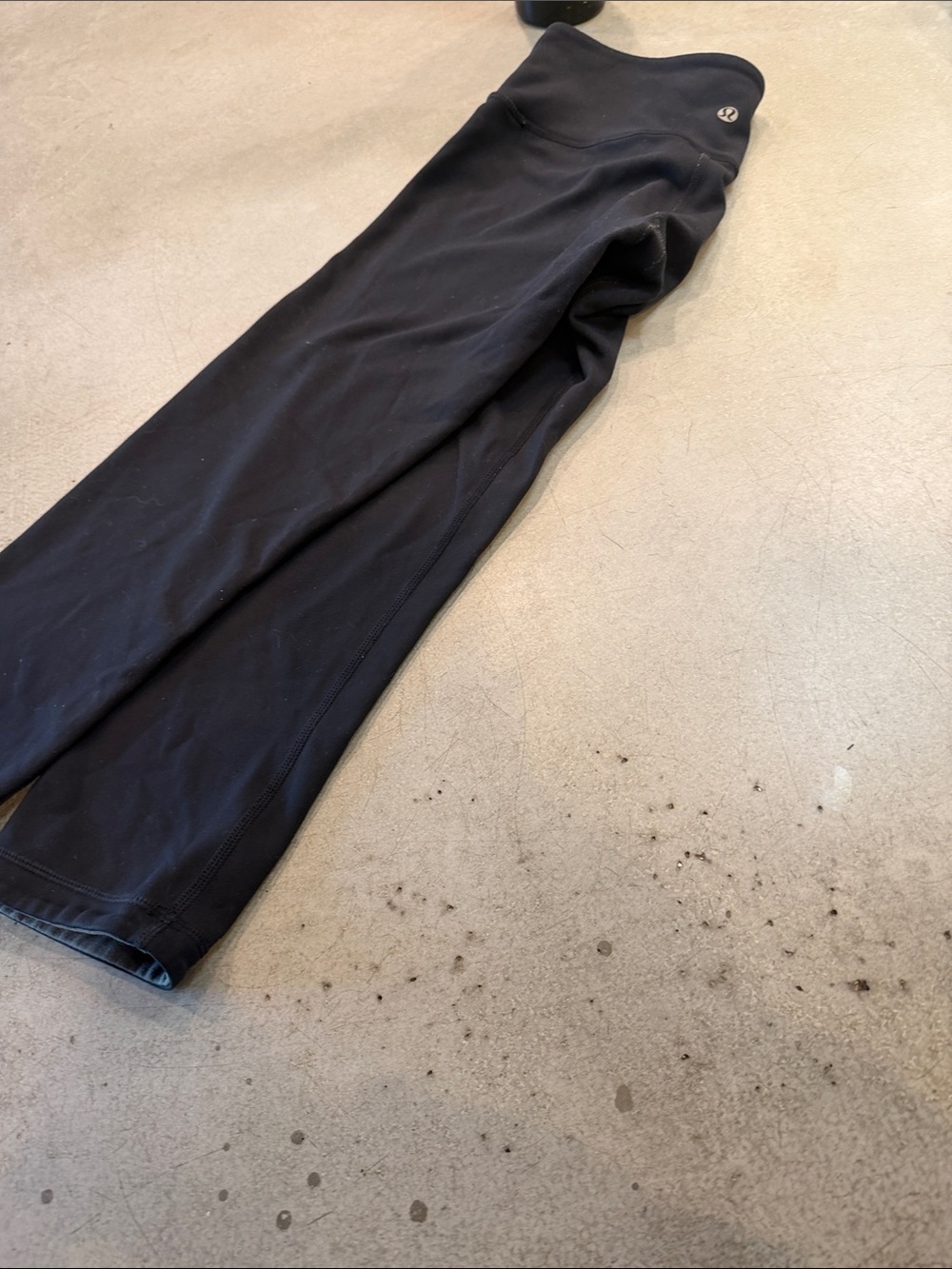 lululemon athletica women Black Performance reversible black/gray yoga  Pants